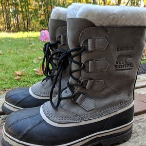 Women's Sorel Caribou boots size 8.5